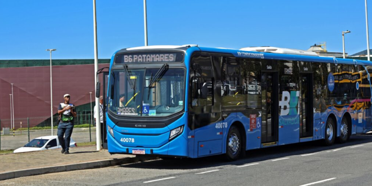 Salvador terá linha de ônibus exclusiva para o Mega Aulão preparatório para o Enem neste sábado (24)